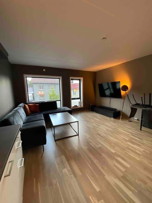 New Central Apartment In Тромсьо Екстериор снимка