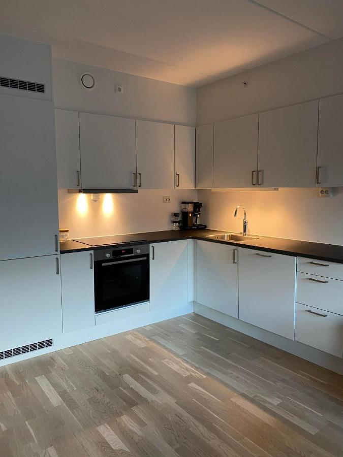New Central Apartment In Тромсьо Екстериор снимка